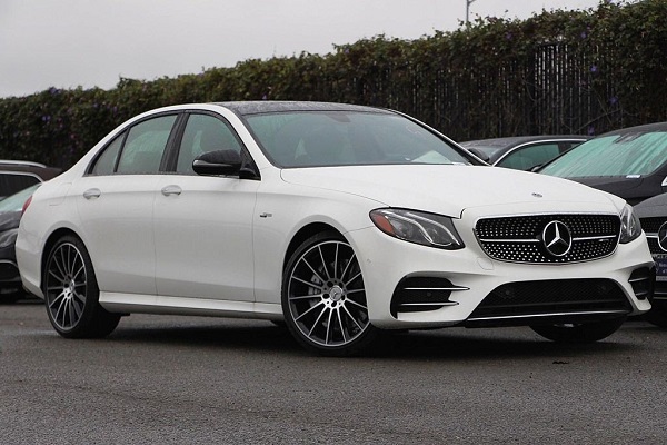 mercedes luxury car